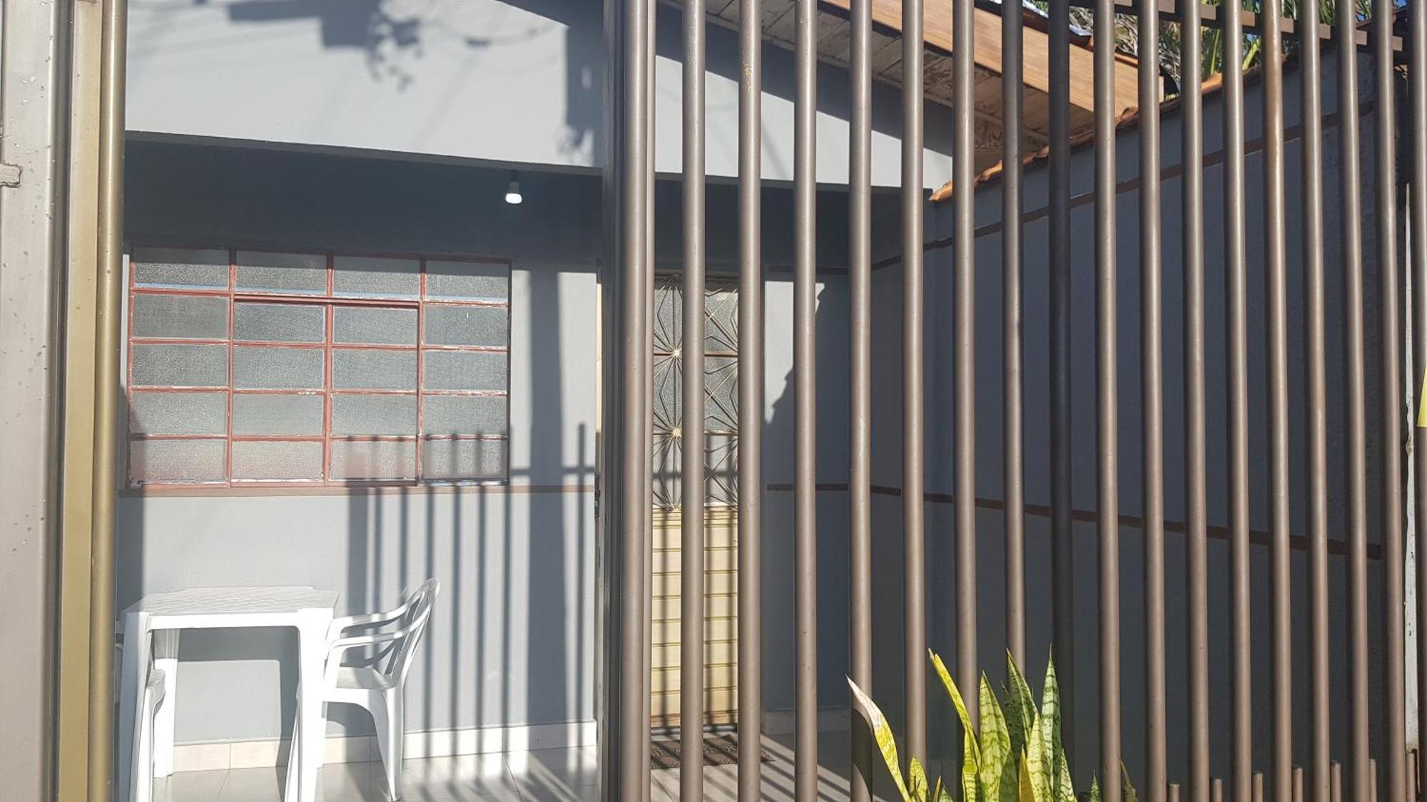 Casa No Centro De Foz! Ar-Condicionado, Smart Tv, Wi-Fi, Cozinha, Ventilador E 4 Camas Διαμέρισμα Φοζ ντο Ιγκουασού Εξωτερικό φωτογραφία