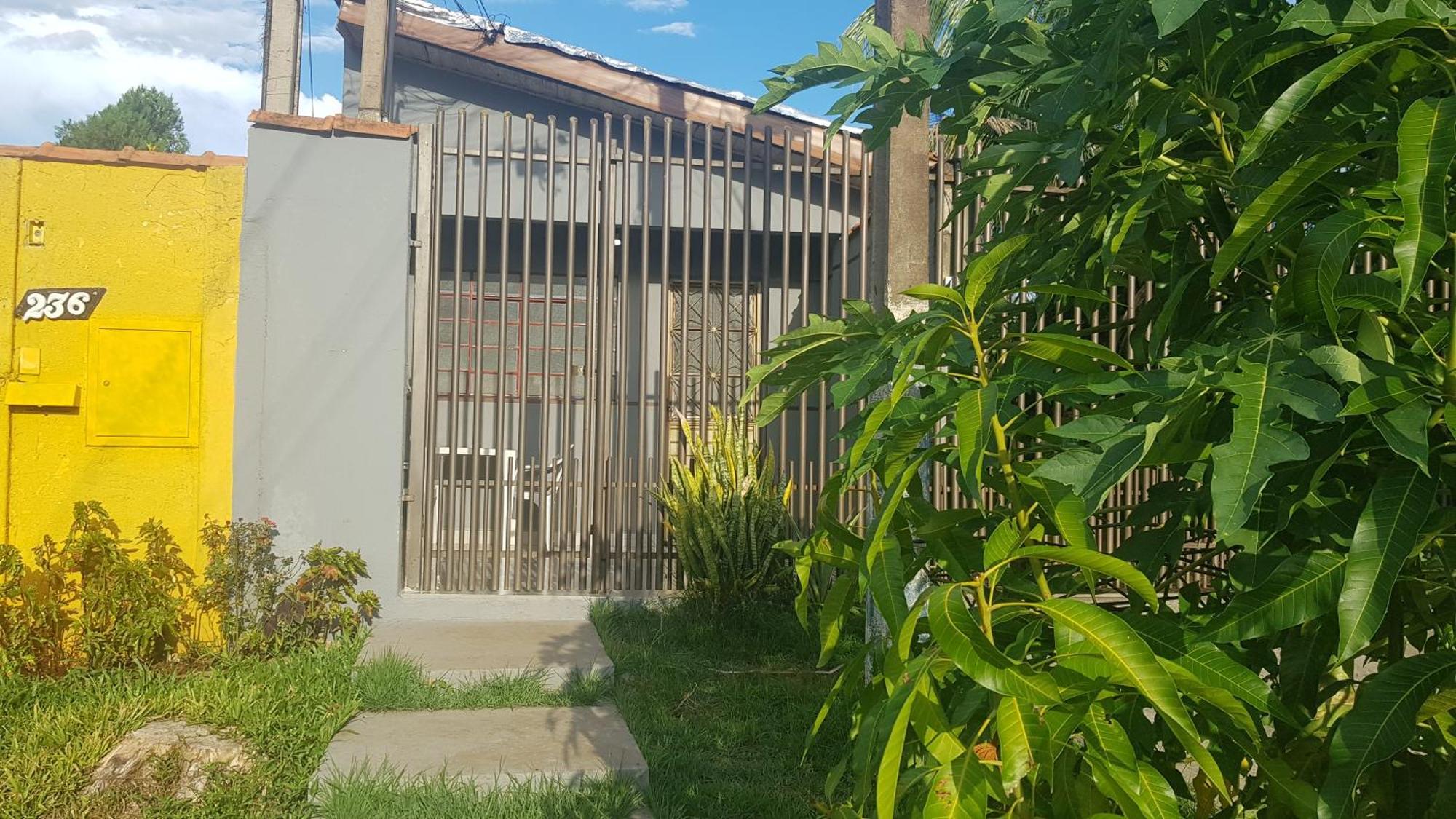 Casa No Centro De Foz! Ar-Condicionado, Smart Tv, Wi-Fi, Cozinha, Ventilador E 4 Camas Διαμέρισμα Φοζ ντο Ιγκουασού Εξωτερικό φωτογραφία