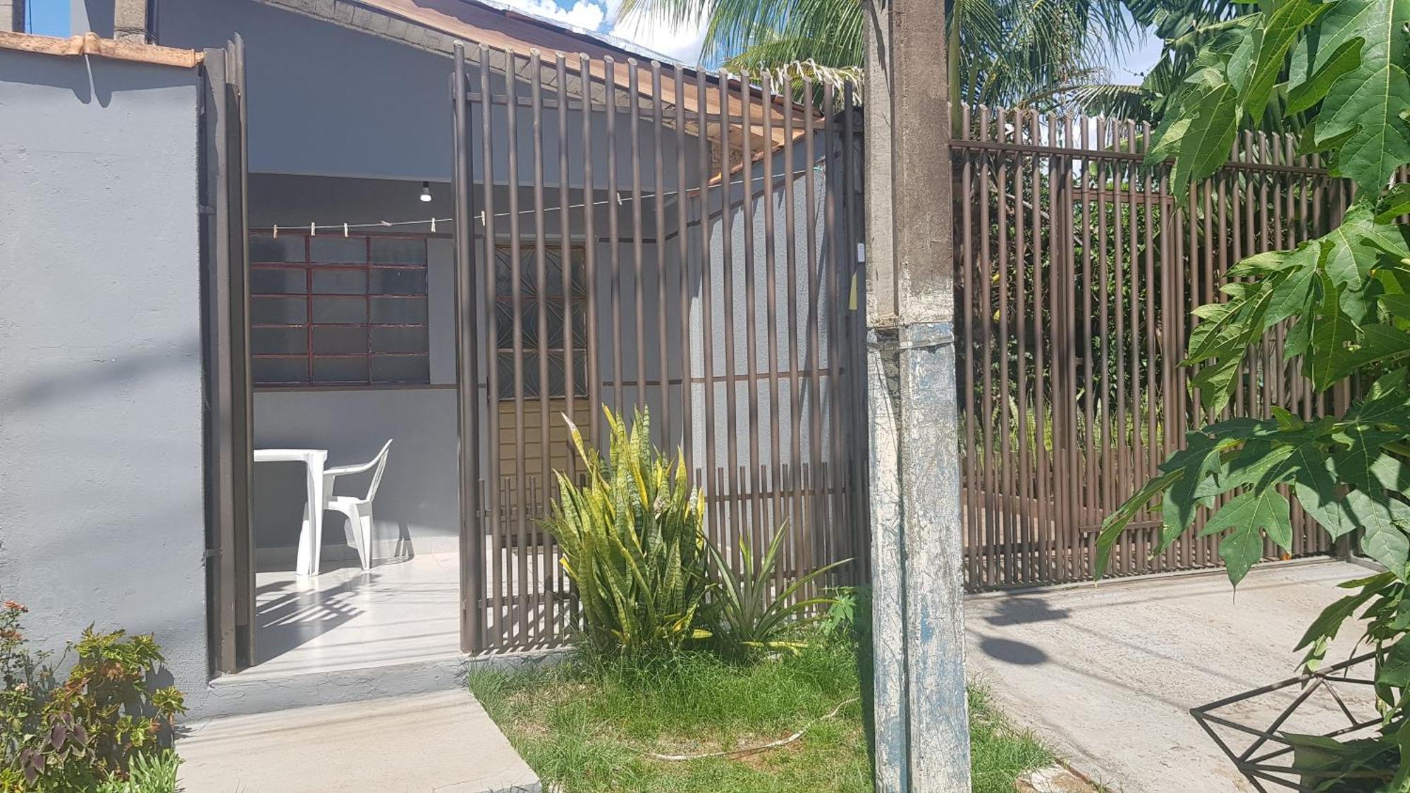 Casa No Centro De Foz! Ar-Condicionado, Smart Tv, Wi-Fi, Cozinha, Ventilador E 4 Camas Διαμέρισμα Φοζ ντο Ιγκουασού Εξωτερικό φωτογραφία